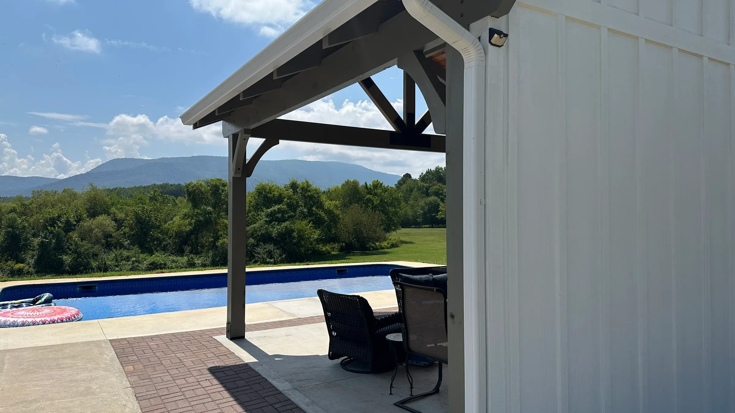 Custom Pool House, photo 3