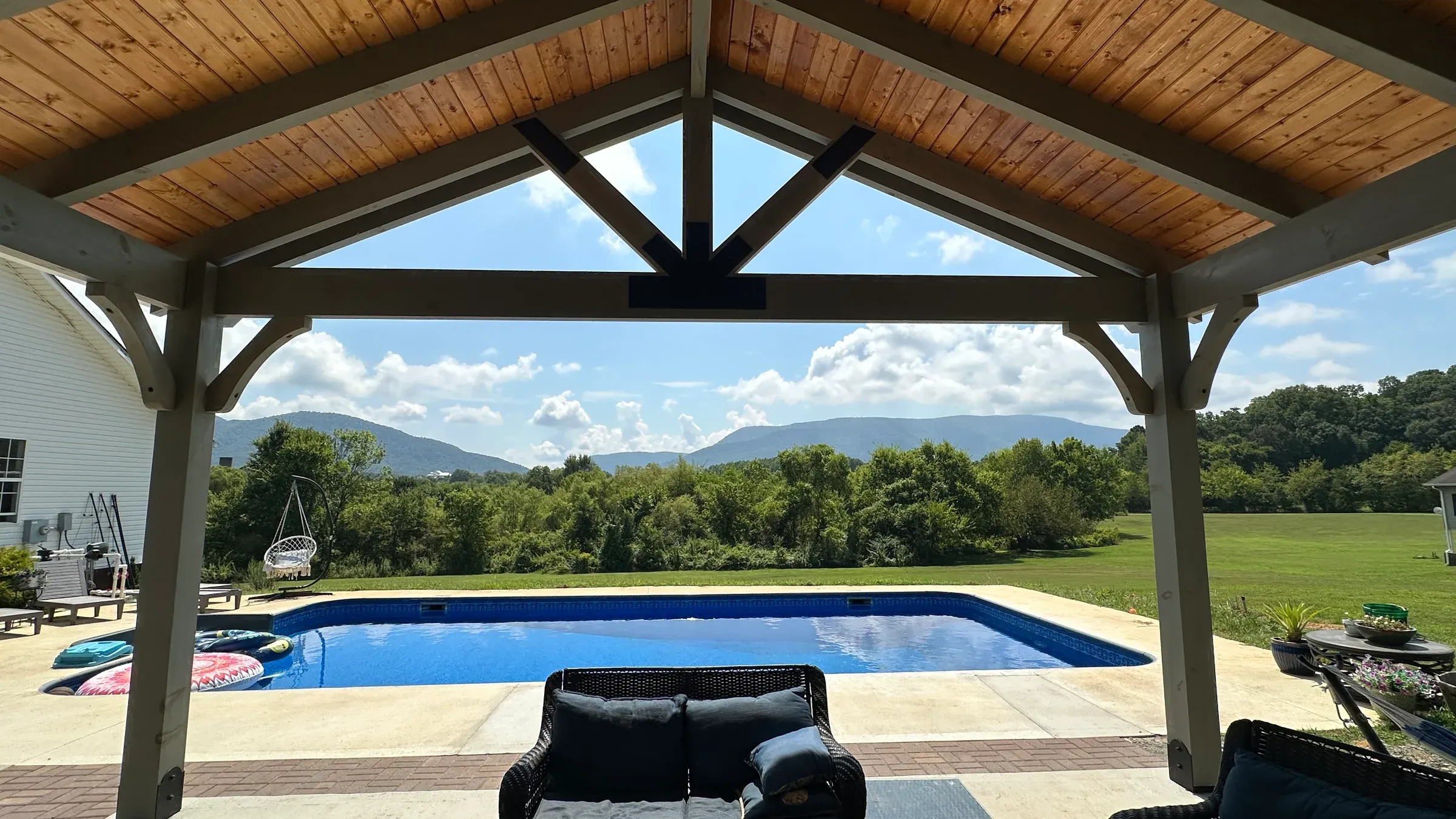 Custom Pool House, photo 4